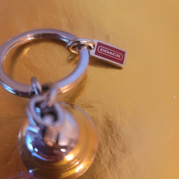 COACH - Bell Keychain (Brand new)(Gift box included) - Picture 3 of 8